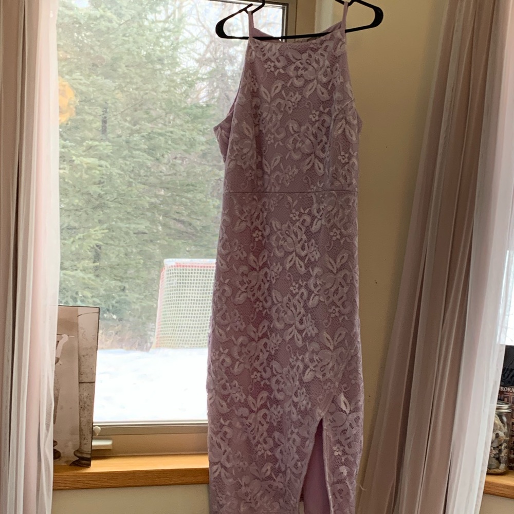 Really pretty purple dress!!!